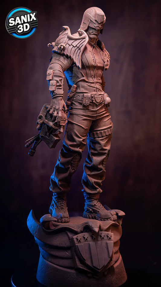 Judge Dredd 1:6 or 1:10