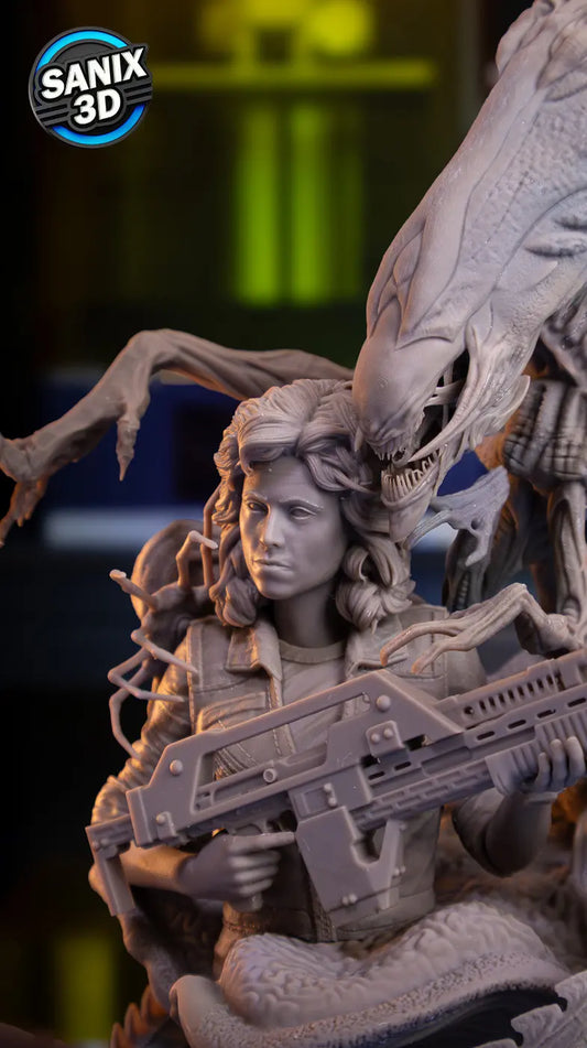 Ellen Ripley - Alien 1:6 and 1:10