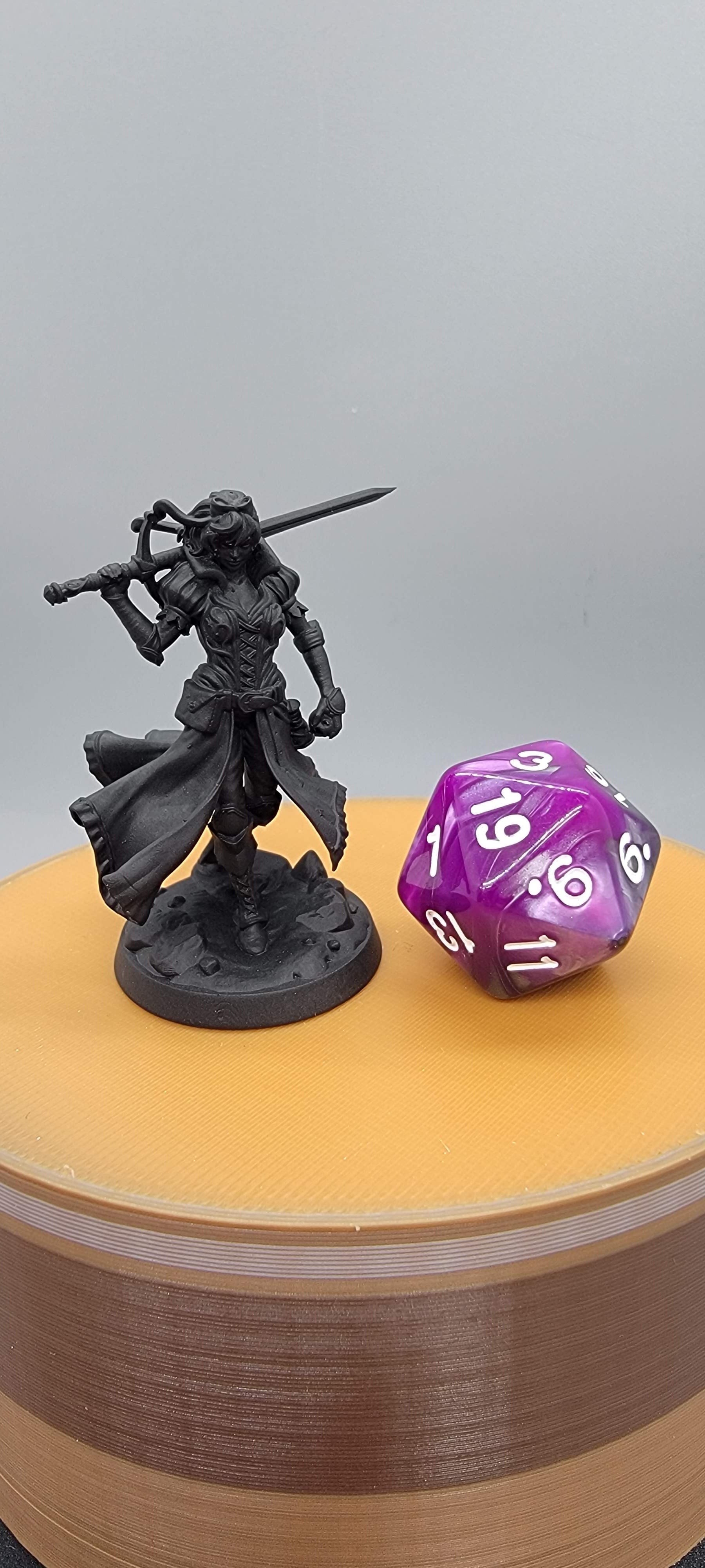 Primed in black & Assembled variant of Snow Blight by D&K Custom Prints - Front