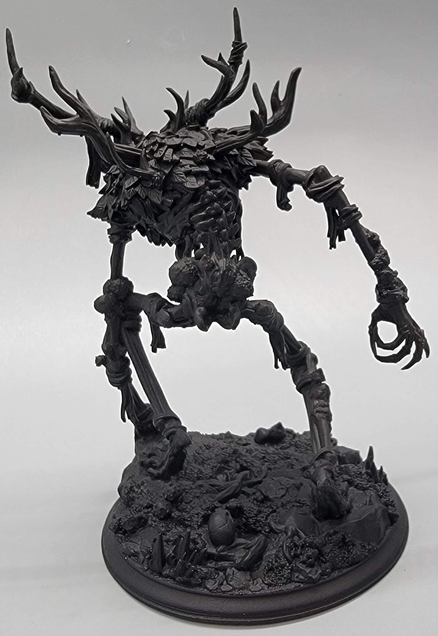 32mm Beinvættr – Bone Wendigo primed and assembled by D&K Custom Prints