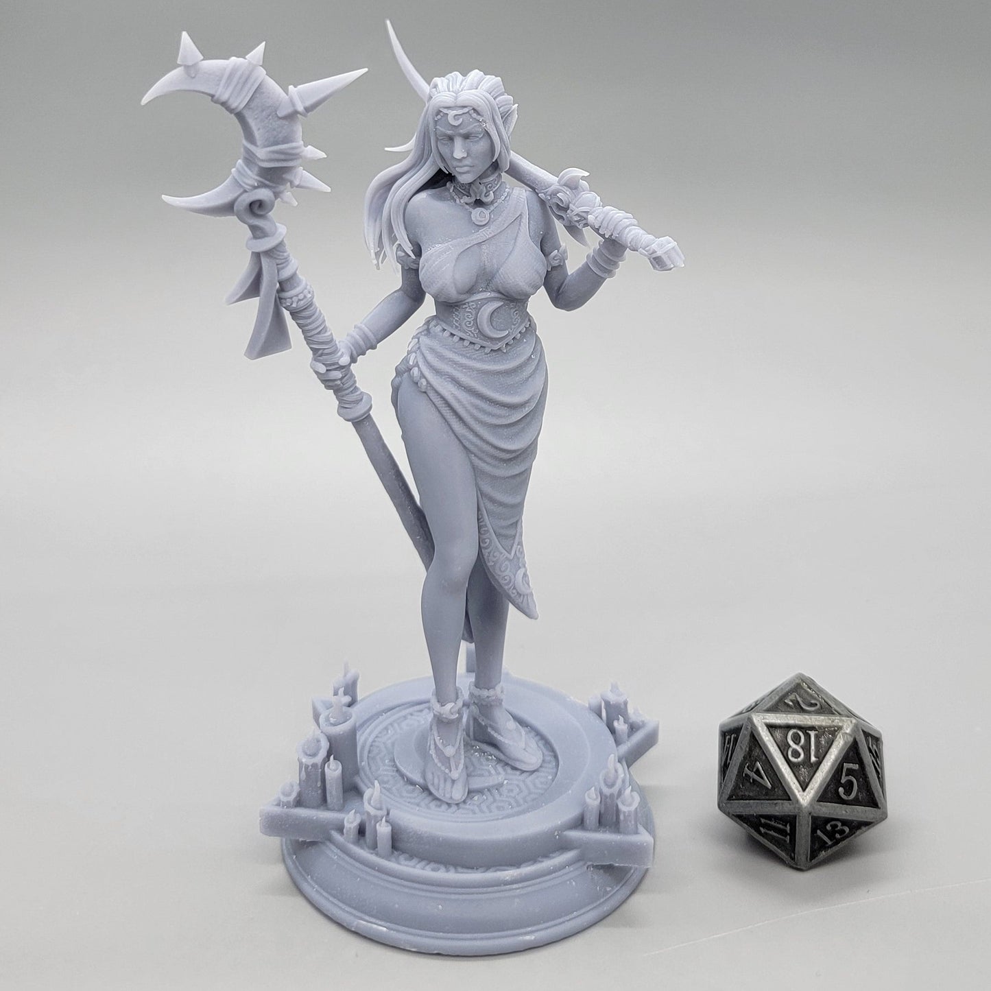 Kadna Glydrin – High Priestess of the Moon Resin Miniature