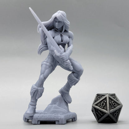 Flare Warrioress Resin Miniature | 32mm & 75mm Scale | Dragun Studios