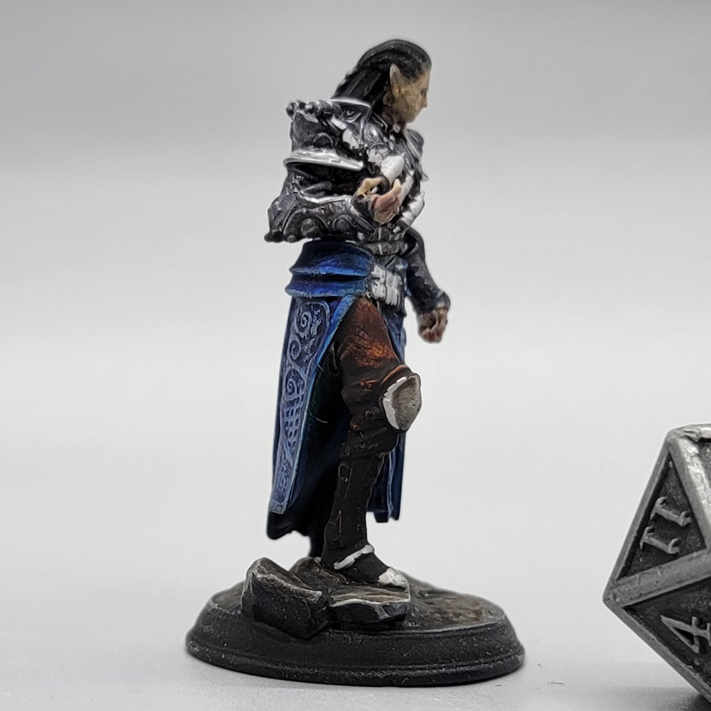 Netros of House Verani - Arcane Artificer Resin Miniature