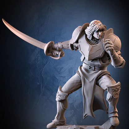Lancelot v2 Heroic Knight Miniature in 32mm and 75mm scales.