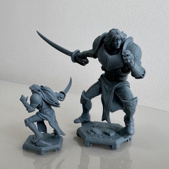 Lancelot v2 Heroic Knight Miniature in 32mm and 75mm scales.