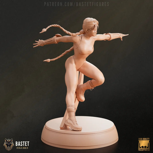 Side view of raw Cammy sculpt with dynamic posture