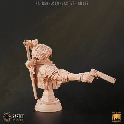 Side view of unpainted Dante bust showing coat and base