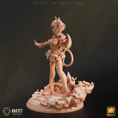 Left clay profile of Ironmouse anime statue