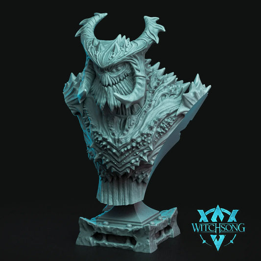 Rendered bust of the Swarm Matriarch alien queen with horned armor and spiked carapace