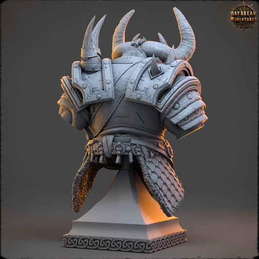 Torgash Nihi resin bust of a chaos warlord with giant horns and spiked armor, fantasy villain display model by D&K Custom Prints