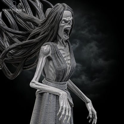Close-up portrait of the Banshee miniature showing its wailing scream and spectral hair by Stormborn Collectibles.