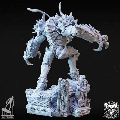 Rear view render of the insectoid beast miniature highlighting the dwarven statue sculpt on the base.