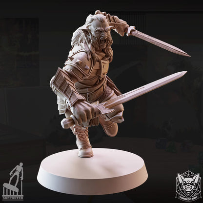 Hobgoblin Pose 2 charging forward while wielding two swords.
Focal Point: Face and torso; retain both extended swords.