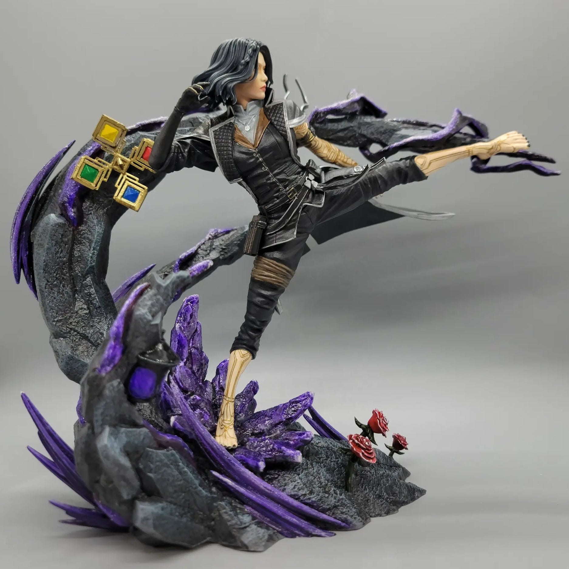 Side action pose of Lune from Clair Obscur Expedition 33, hand painted resin statue