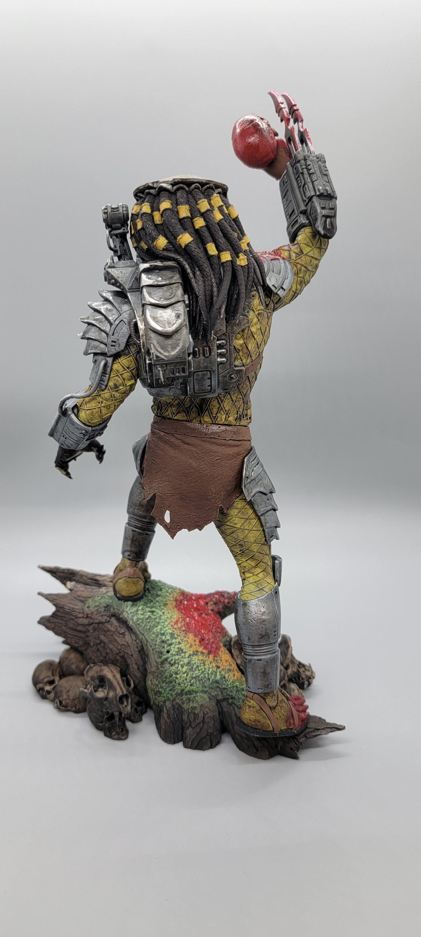 Predator Alien Hunter painted sci fi resin collectible by D&K Custom Prints