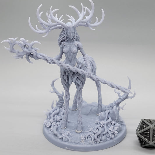 Aldara, Empress of the Life Realm – Huge Fey