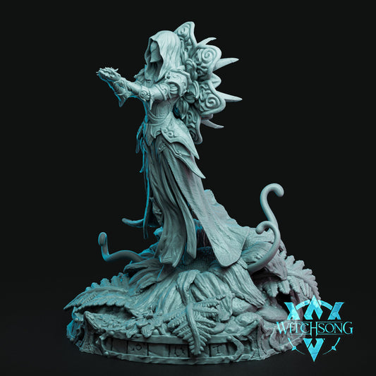 Rotbloom Priestess Huge Giant miniature with hooded robes, thorny growths, and corrupted plant details.