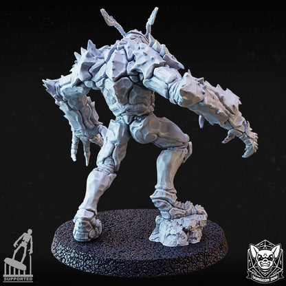 Rear turnaround view of the variant C standard insectoid monster miniature showing heavy plate armor back shell.