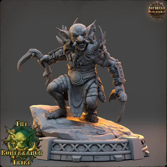 Varka Spinechewer Goblin Rogue crouched with hooked claw weapons, spiked armor, and a predatory combat stance.